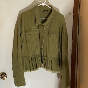 Stylish Olive Green Frayed Hem Jean Jacket